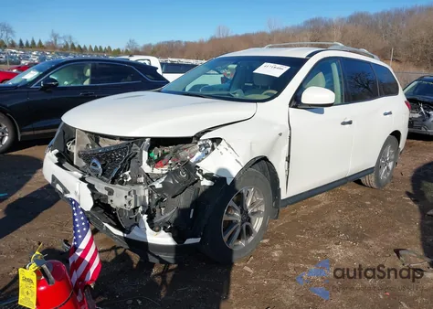 2014 Nissan Pathfinder Sv z USA, uszkodzony, nr VIN 5N1AR2MM1EC705913